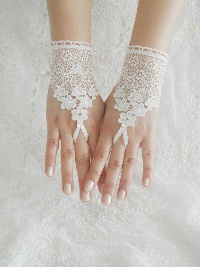 Как невесте выбрать свадебные перчатки