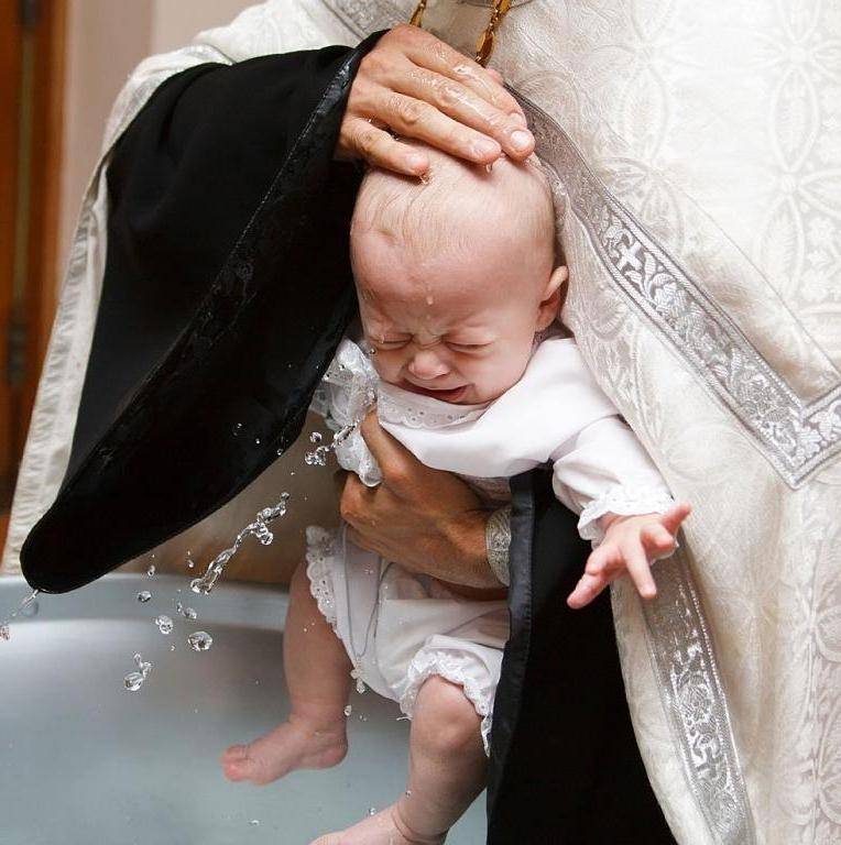 Стоимость и как проходит таинство крещения ребенка, правила для родителей