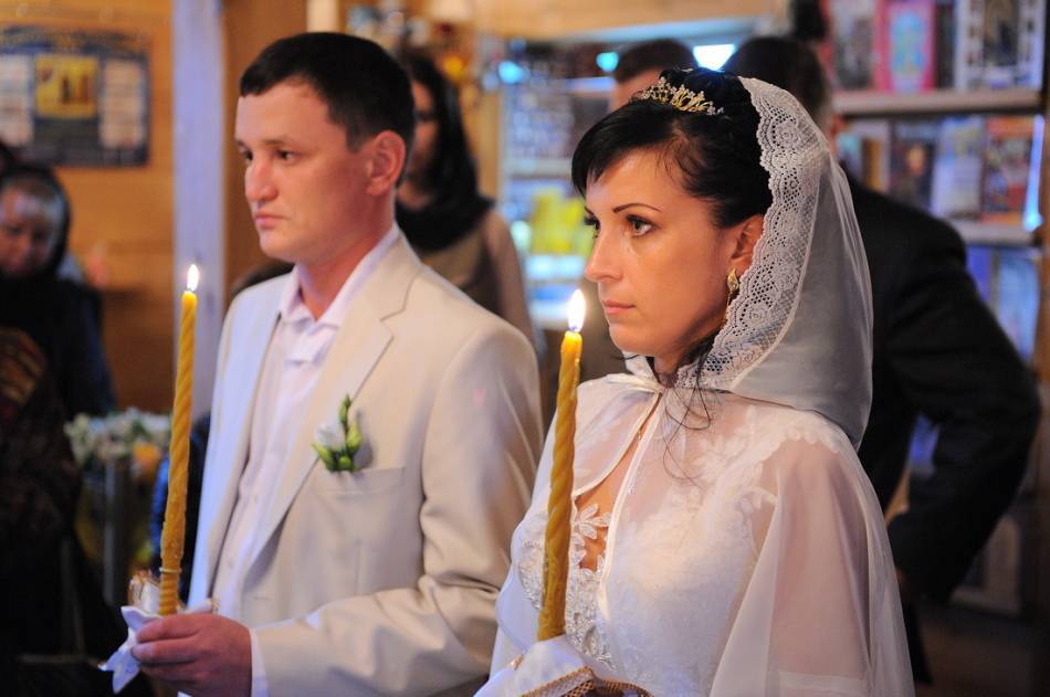Платье для венчания в церкви: модели и фото
