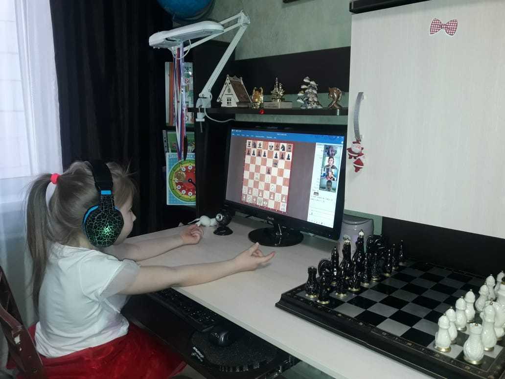 Обучение игре в шахматы на телефоне: лучшие 10 приложений