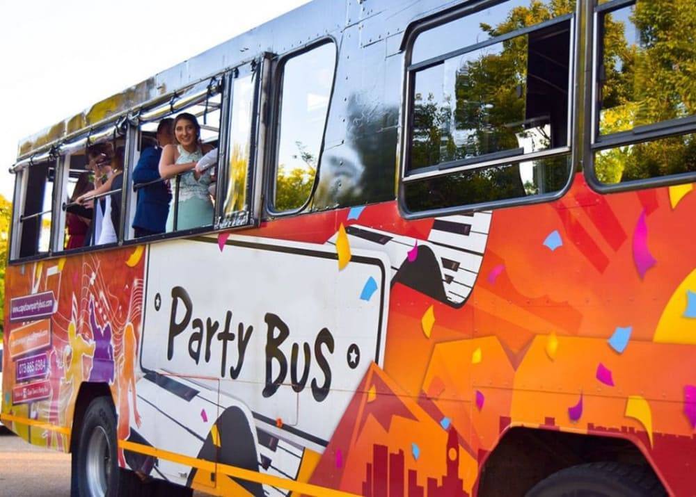 Пати бас: автобусы для вечеринок