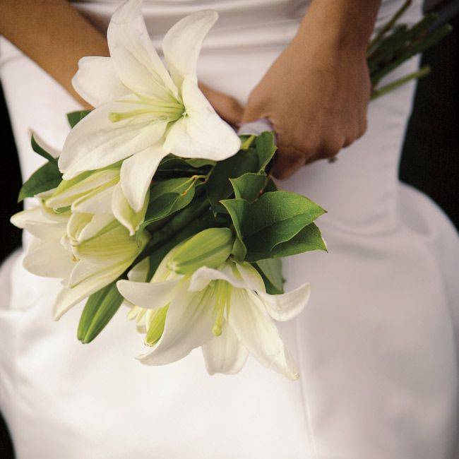 Свадебный букет из лилий – за и против