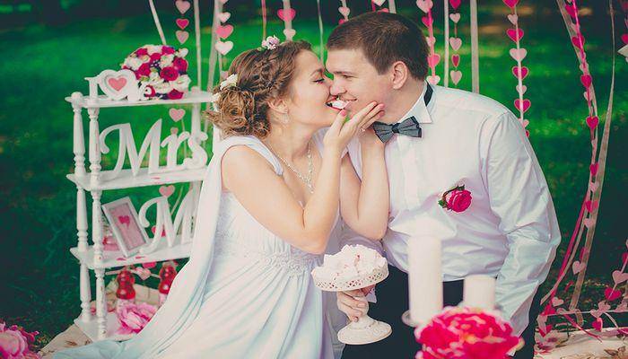 18 лет брака: какая свадьба, что дарить, как праздновать