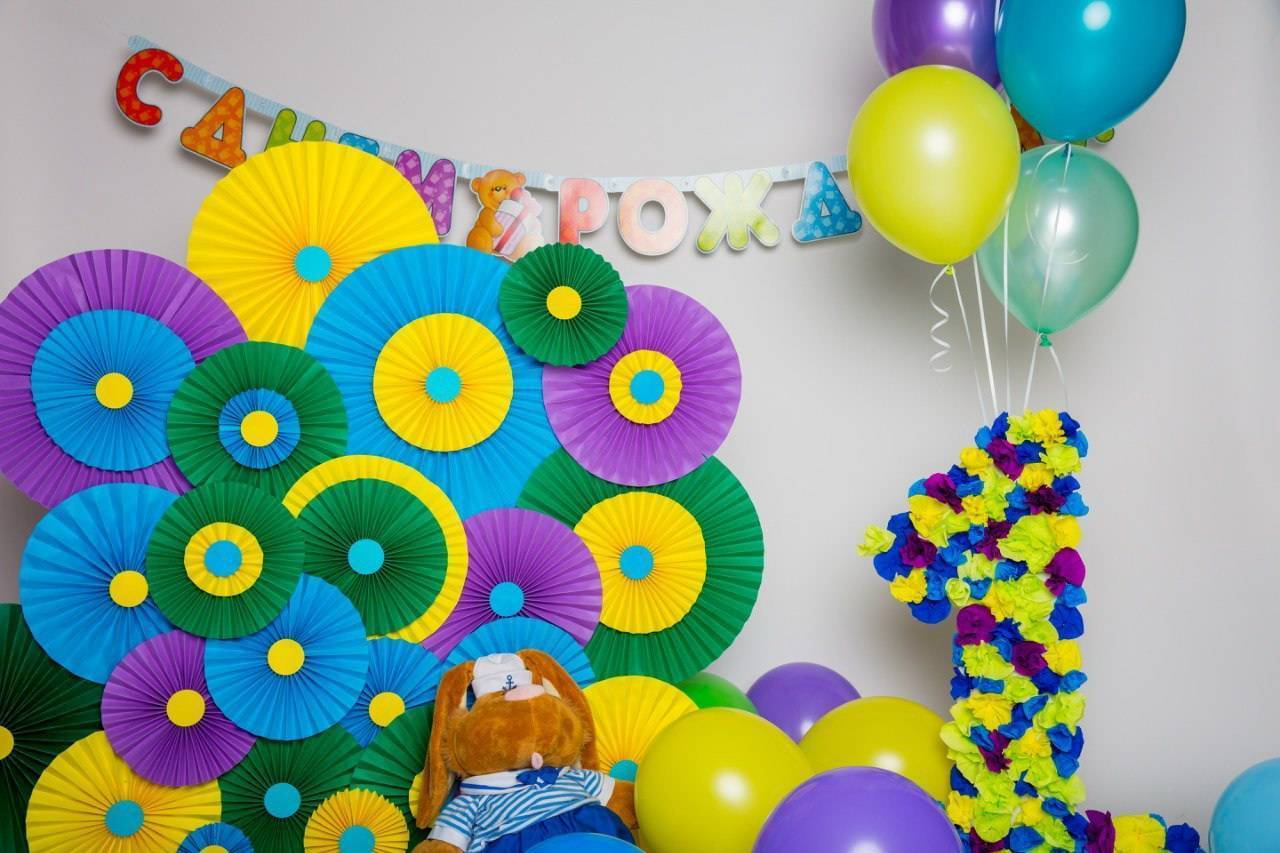 Как украсить комнату на день рождения ребенка 1-5 лет своими руками (20 идей)