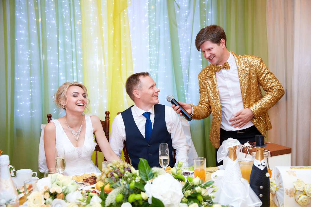 Как выбрать ведущего на свадьбу - советы экспертов