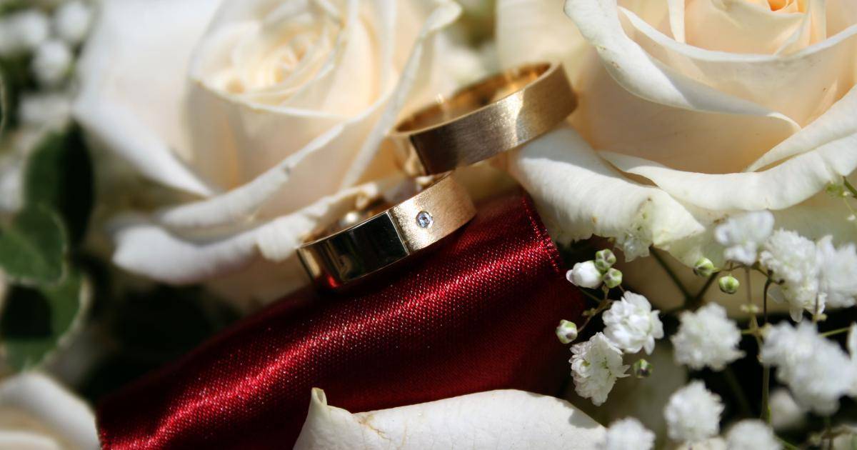 Годовщина 20 лет: какая свадьба, что запоминающегося подарить