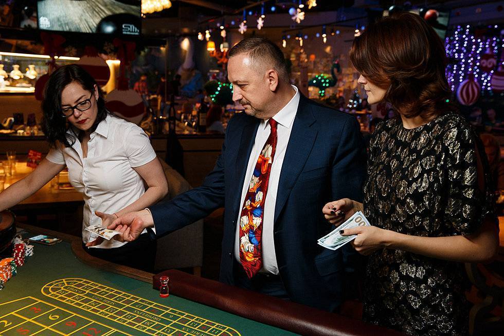 Джеймс бонд и его ошибки: анализ покерных раздач из фильма «казино рояль»