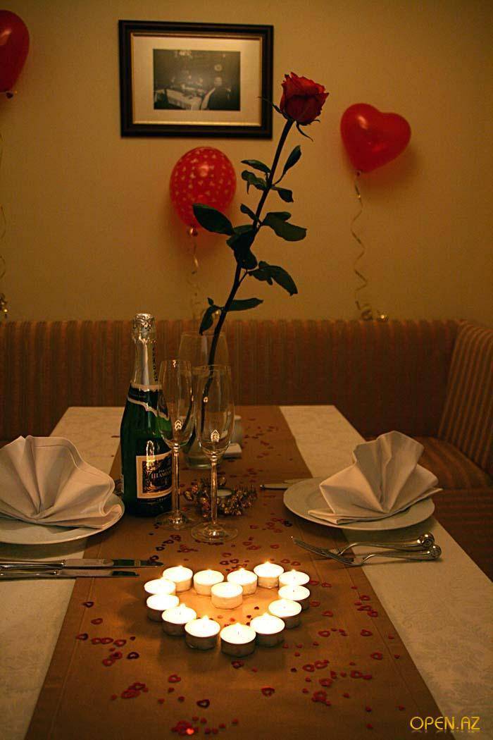 Устроить день рождения мужу. Романтический стол. Романтический ужин. Романтический ужин для любимого. Свечи для романтического ужина.