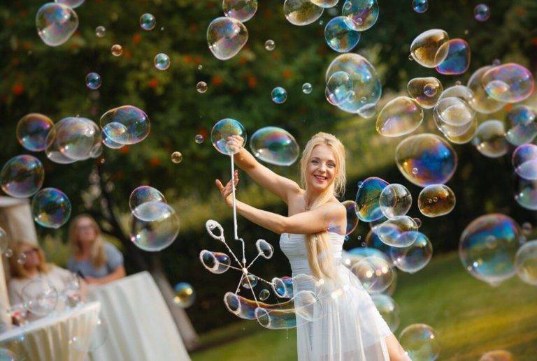 Свадебный ресурс :: статьи :: мыльные пузыри на свадьбе