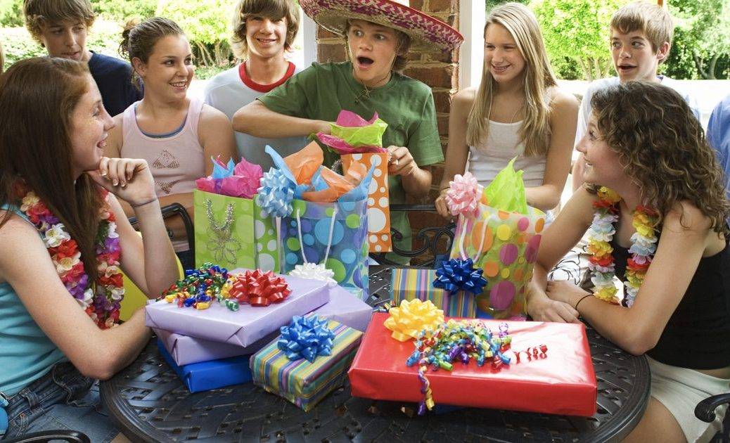 Как устроить шикарный праздник ребенку 10 лет?