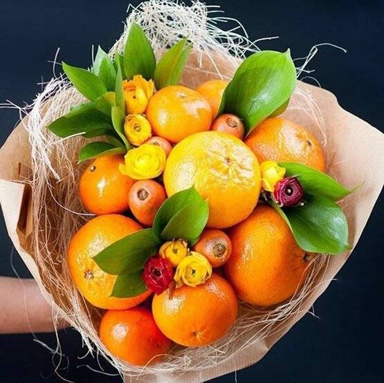 Букет из фруктов – вкусный, практичный и оригинальный сюрприз