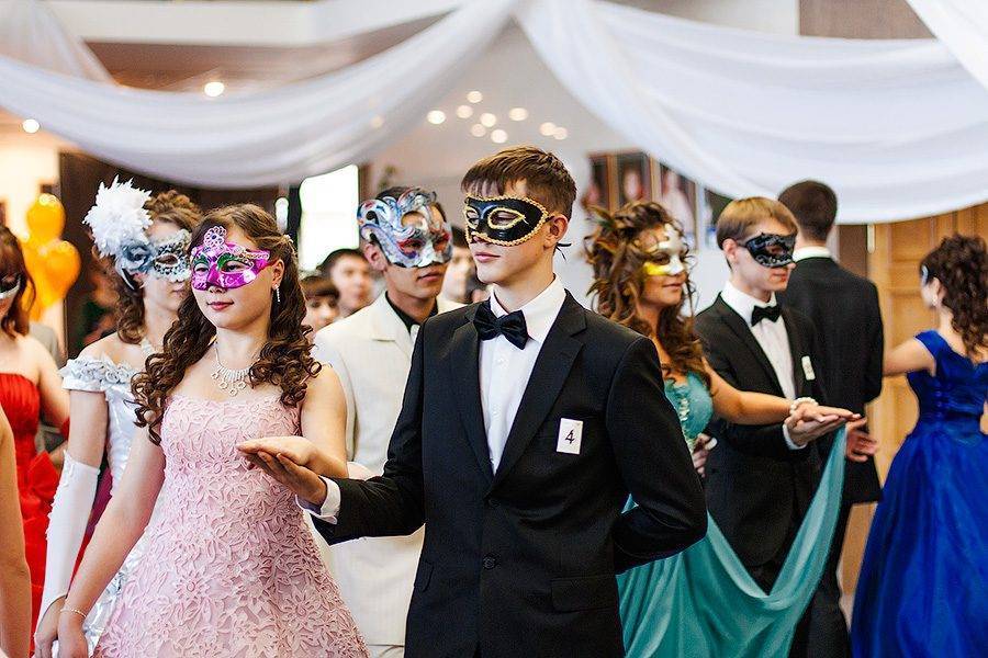 Свадьба в стиле маскарад: театральность и загадочность