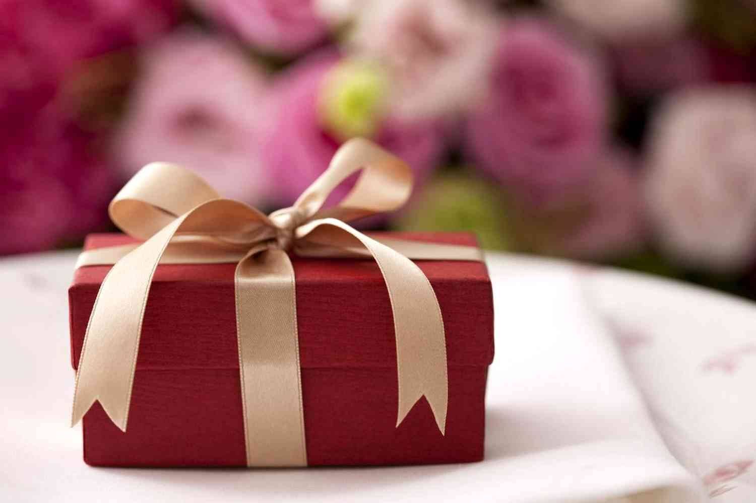 Топ 45 идей оригинальных подарков на день рождения +20 подарков и советы