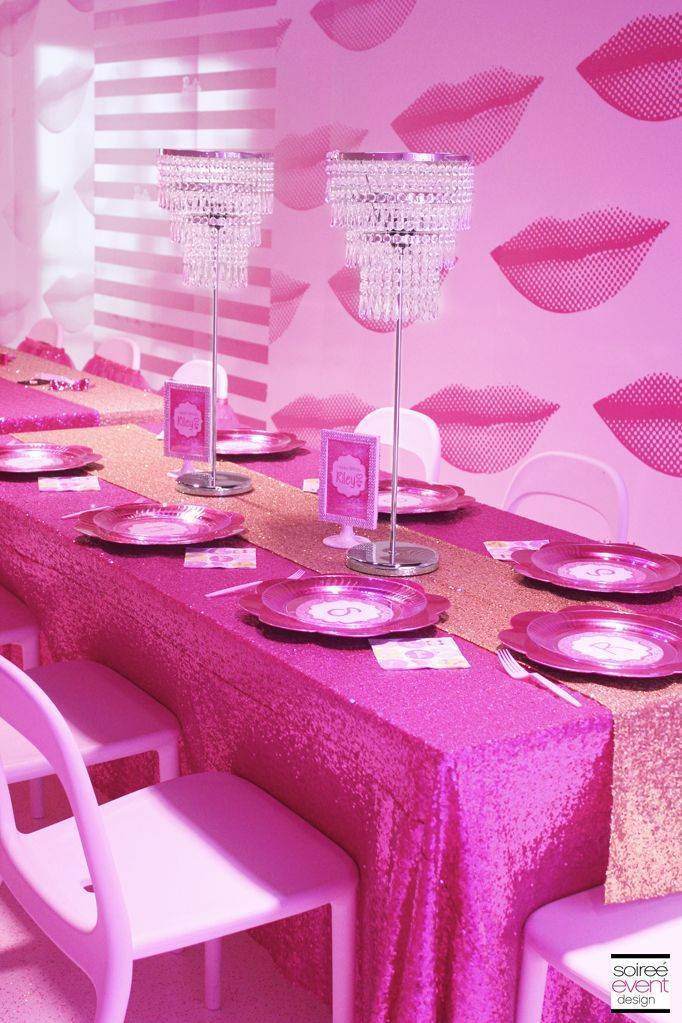 День рождения в красно белом стиле. розовая вечеринка: яркая, веселая и сексуальная. оскар в различных номинациях