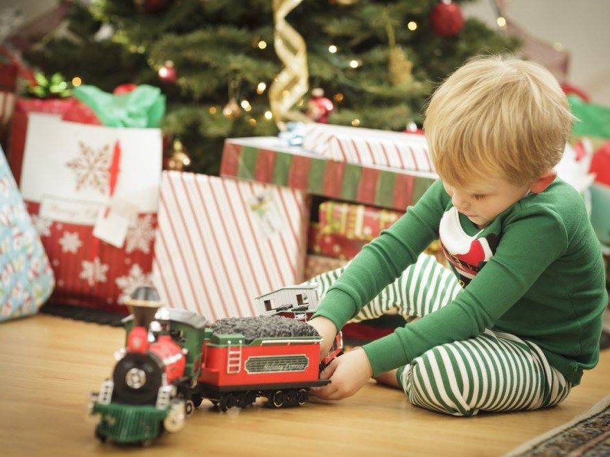 Подарок мальчику на 5 лет: идеи полезных и развивающих подарков