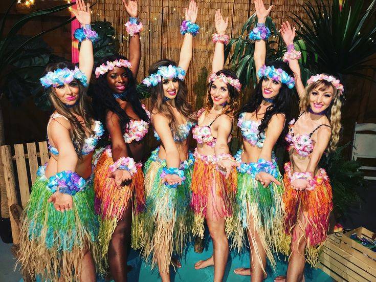 Костюмы на гавайскую вечеринку: как сделать своими руками