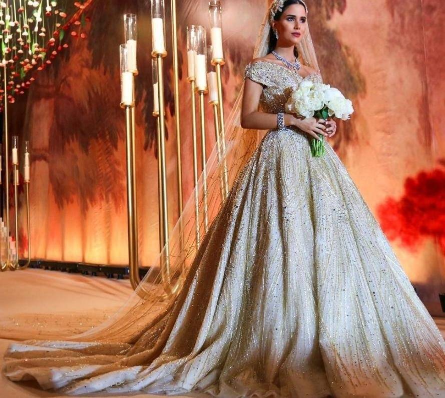 Необычные свадебные платья: самые креативные и экстравагантные модели с фото