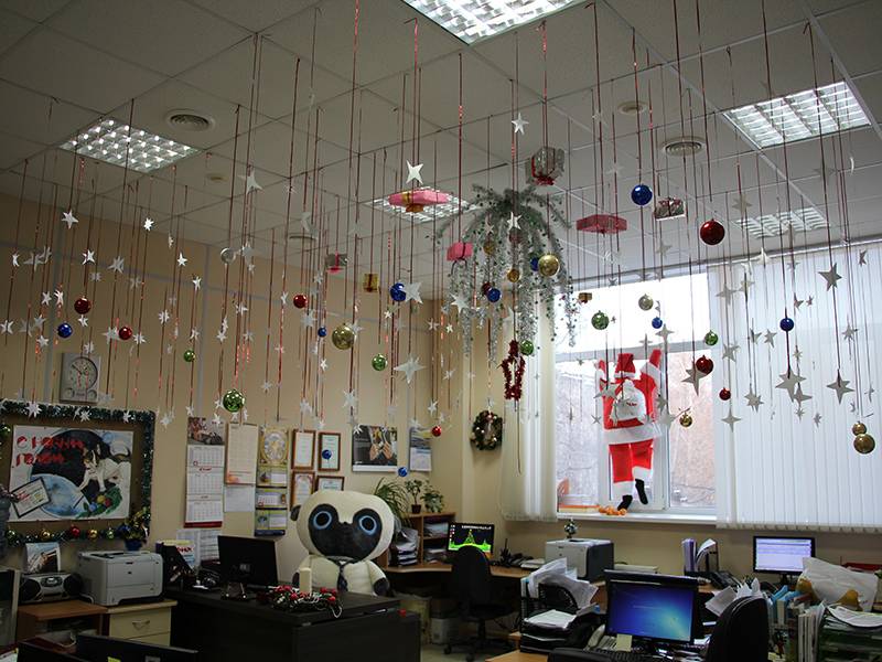 Как украсить кабинет к новому году своими руками? :: syl.ru