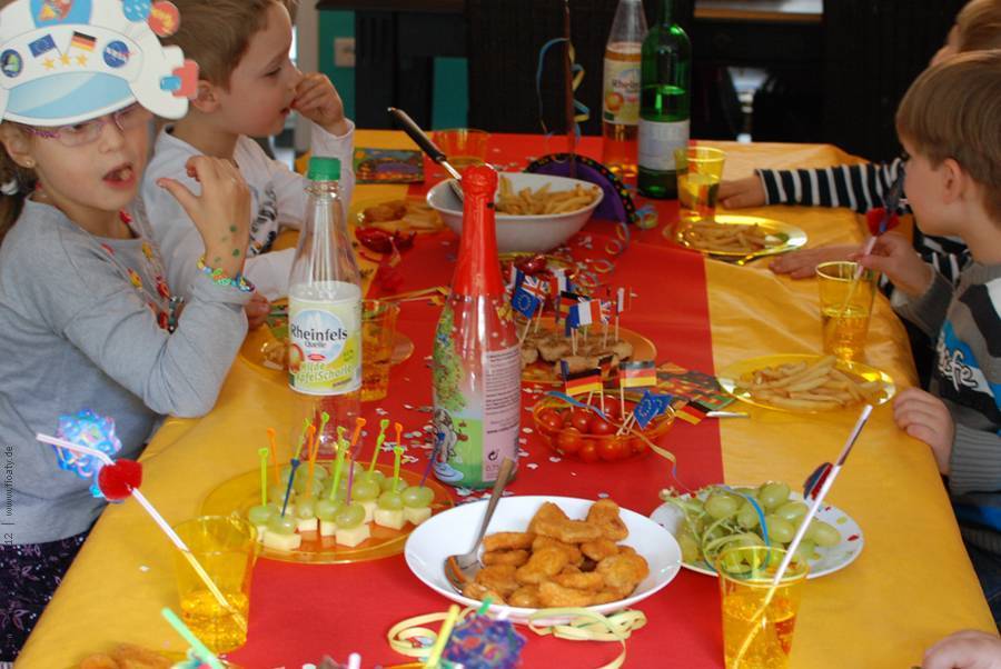 Детское меню на день рождения для праздничного стола, фото