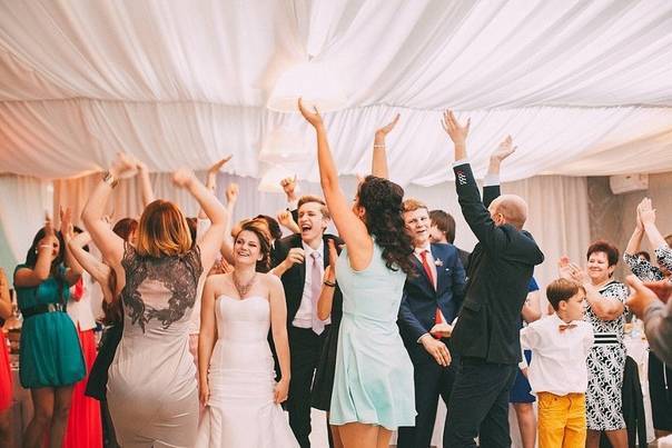 Конкурсы на выкуп невесты для свидетеля – как провести его весело и необычно