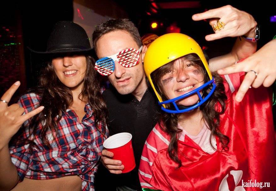 Американская вечеринка: свобода, веселье, фаст-фуд!