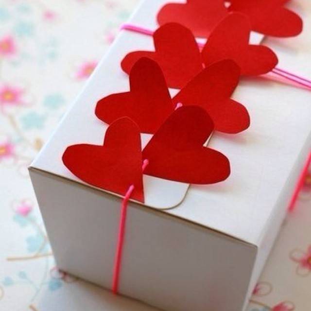 Коробочки-сердечки с конфетами. оригинальные валентинки.