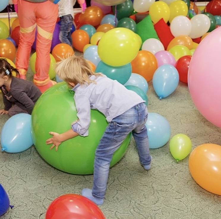 Надувные шарики шоу – шоу воздушных шаров на детский праздник и день рождения ребенка, а также на свадьбу, юбилей, выпускной, взрослый день рождения, шоу шаров