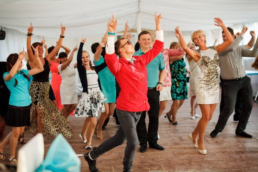 Танцевальные конкурсы на свадьбу для гостей