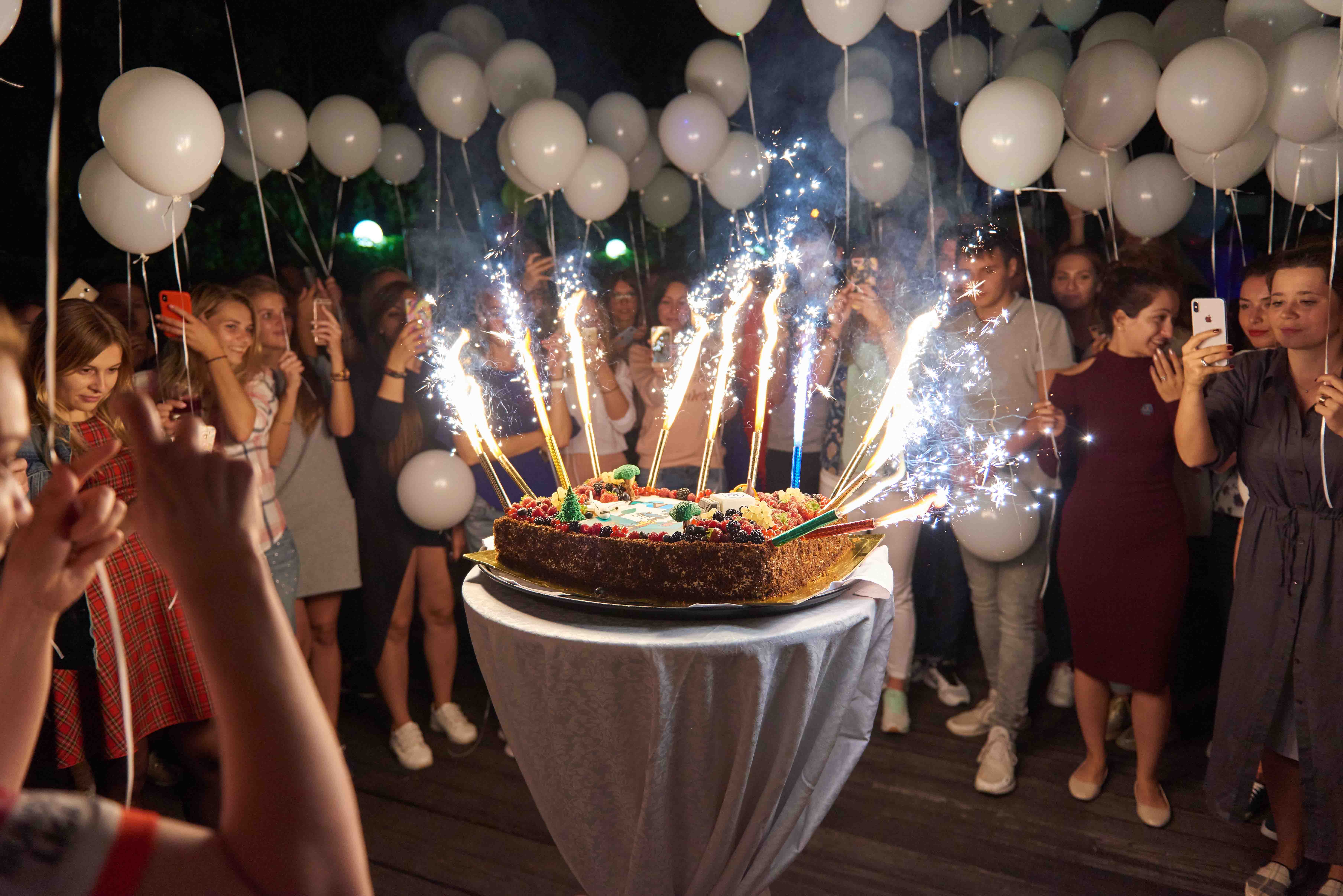 20 потрясающих способов, как отпраздновать день рождения. журнал joyday казахстан