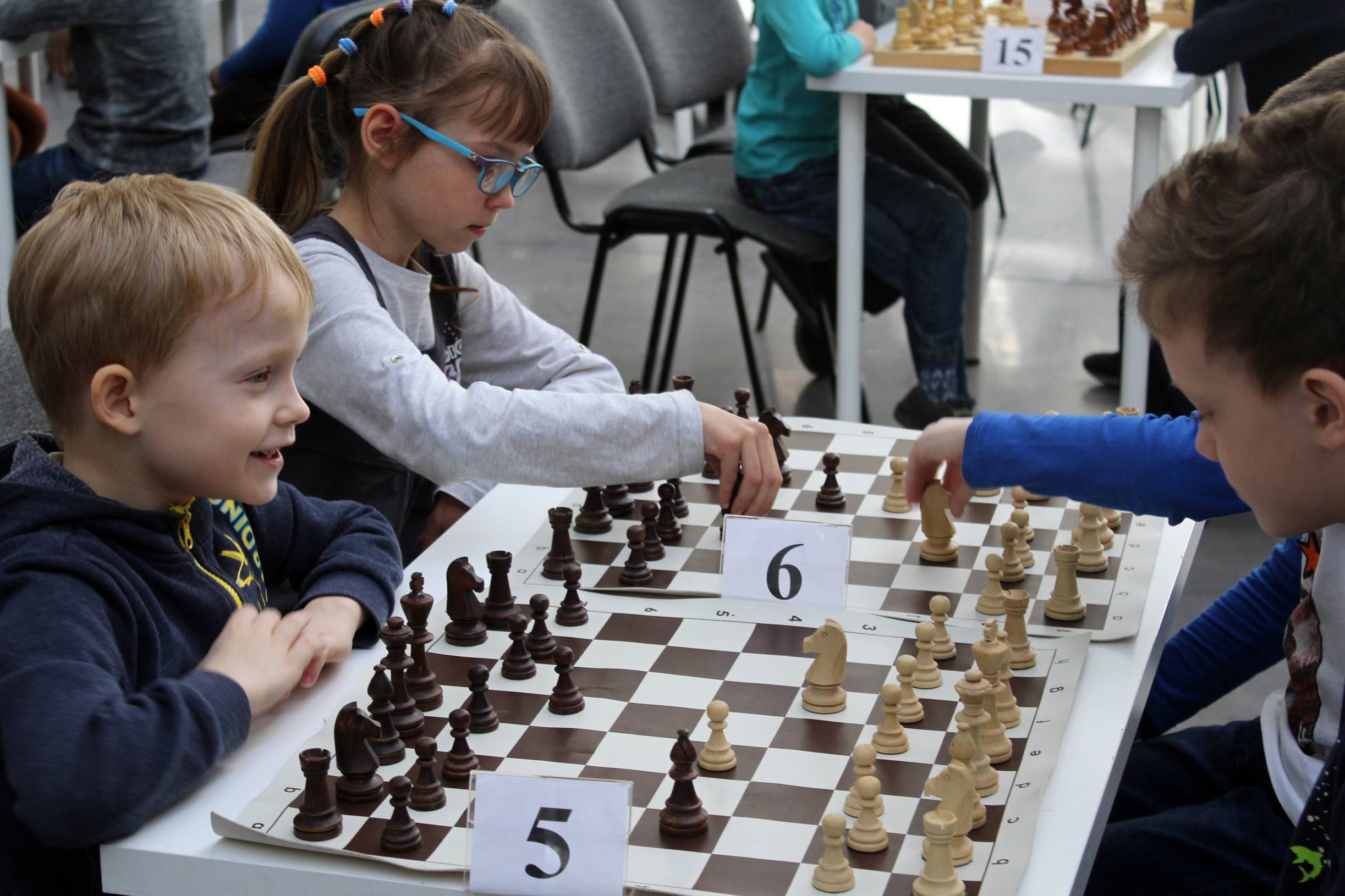 Обучение шахматам онлайн или эта книга научить играть в шахматы детей и родителей - детско-юношеская комиссия санкт-петербургской шахматной федерации