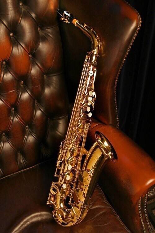 Как играть на саксофоне. извлекаем первый звук. это длинные ноты