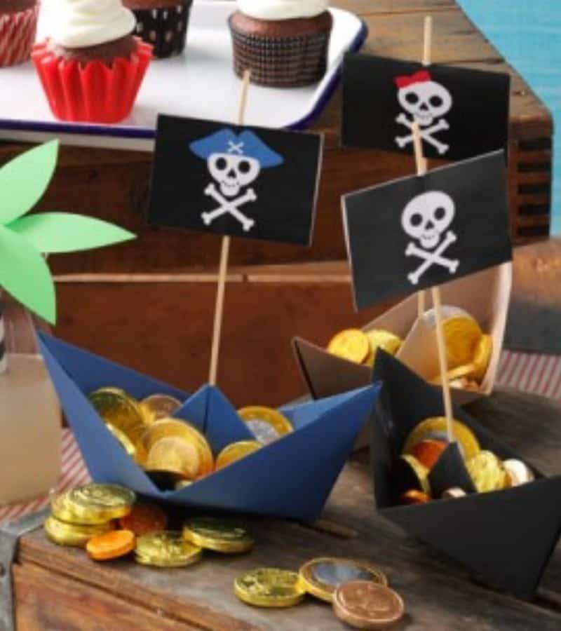 Сценарий мальчику 8 лет. Украшение в пиратском стиле. Пиратская вечеринка для детей. Декор в стиле пиратов. Пиратская вечеринка украшения.