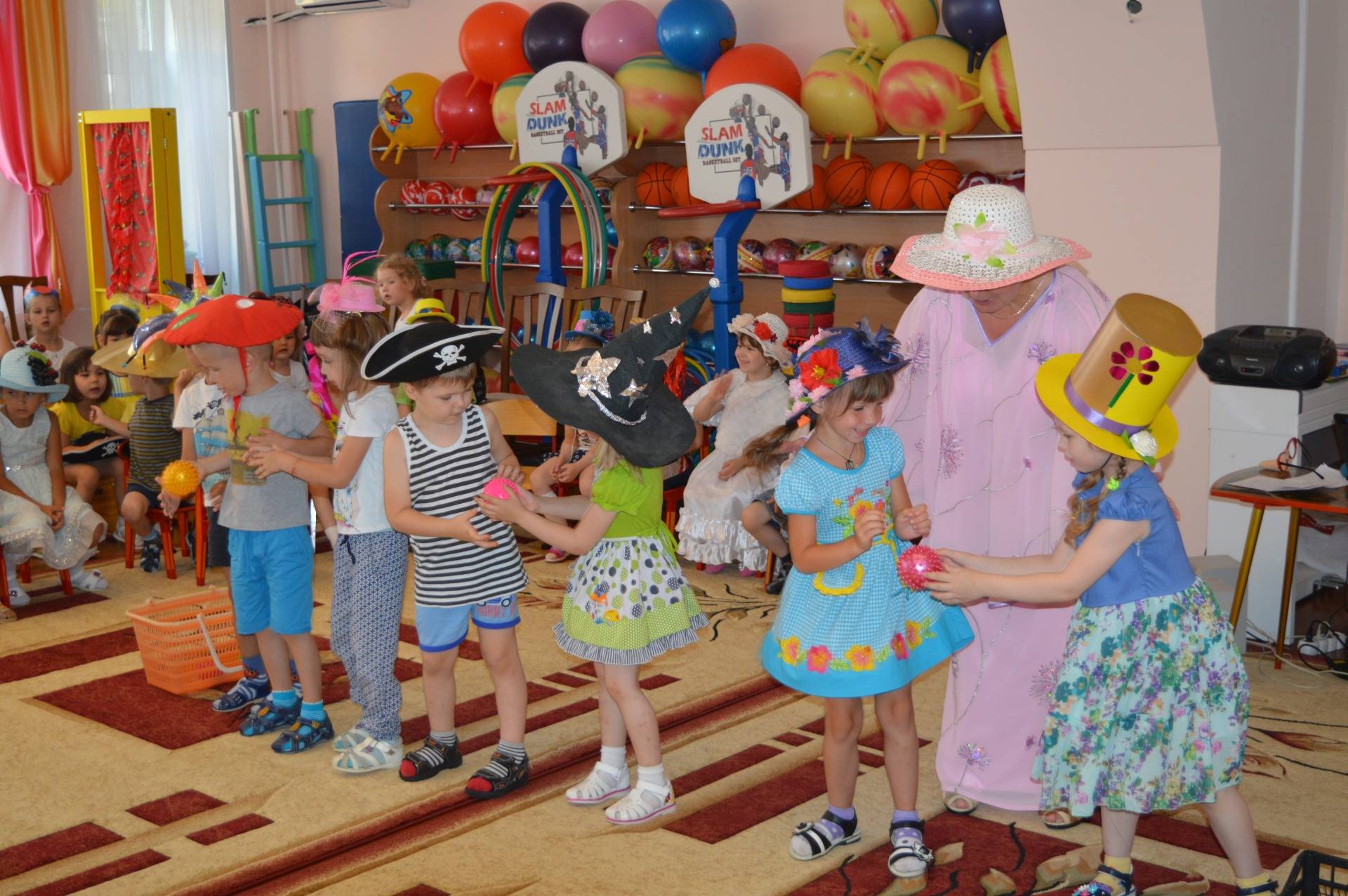 Спортивно-музыкальное развлечение «шляпный турнир» для детей старшей группы
