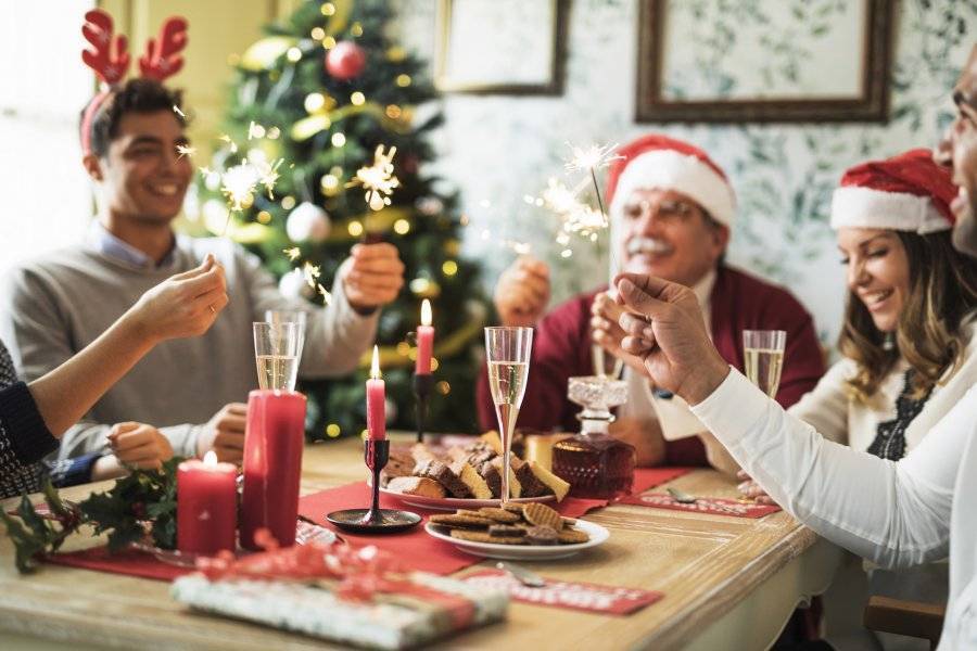 Чем заняться в новогодние праздники, чтобы провести время с пользой? | kadrof.ru
