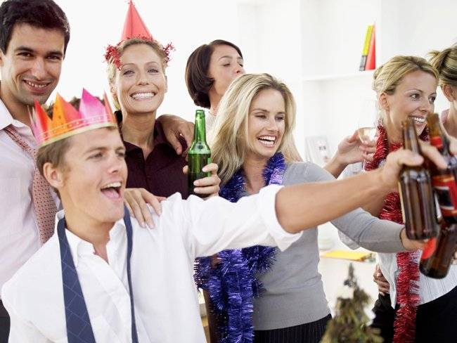 Новогодний корпоратив, за который не стыдно: 9 идей шикарного праздника