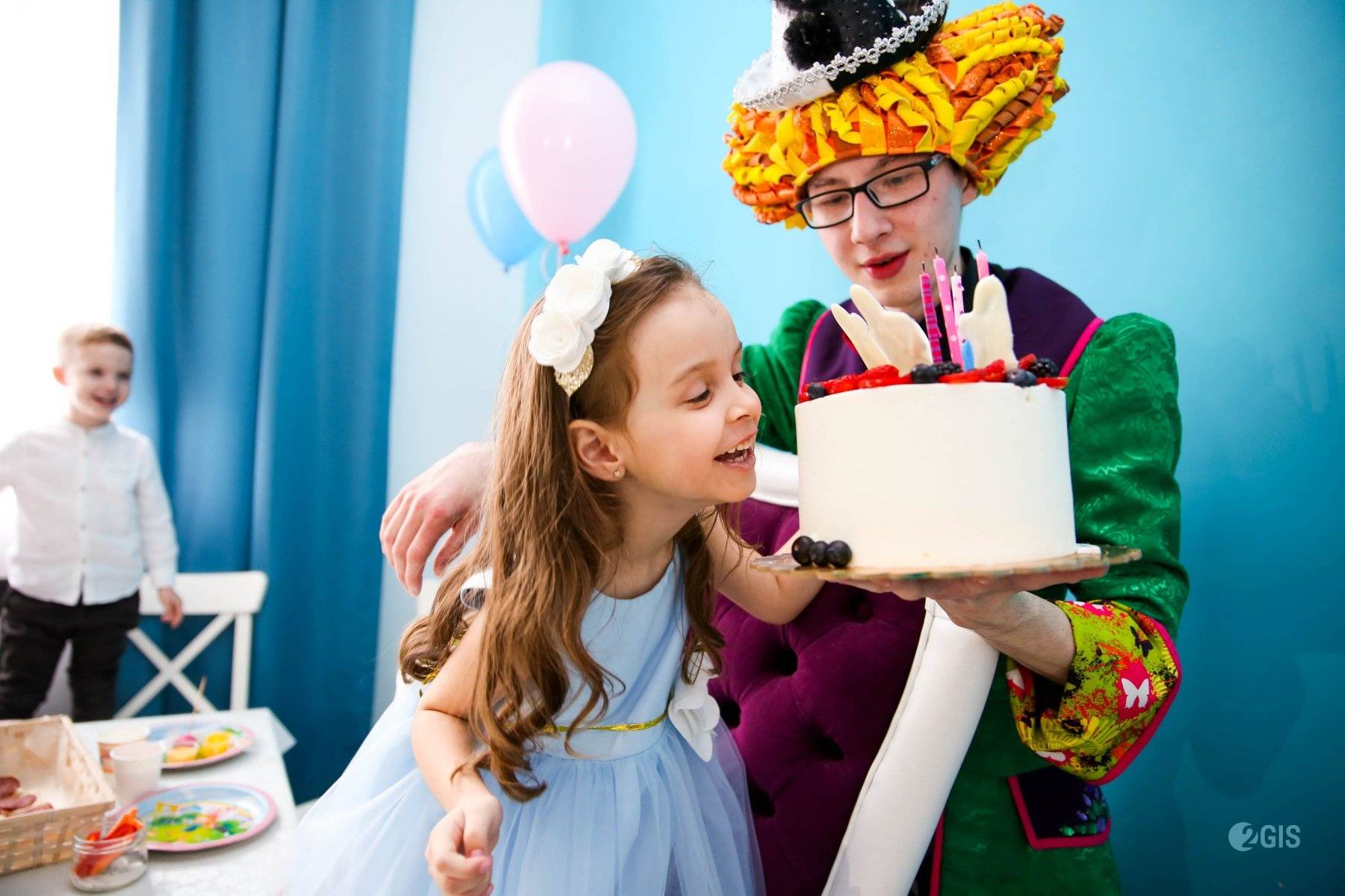Подборка смешных конкурсов: как весело отпраздновать взрослый и детский день рождения