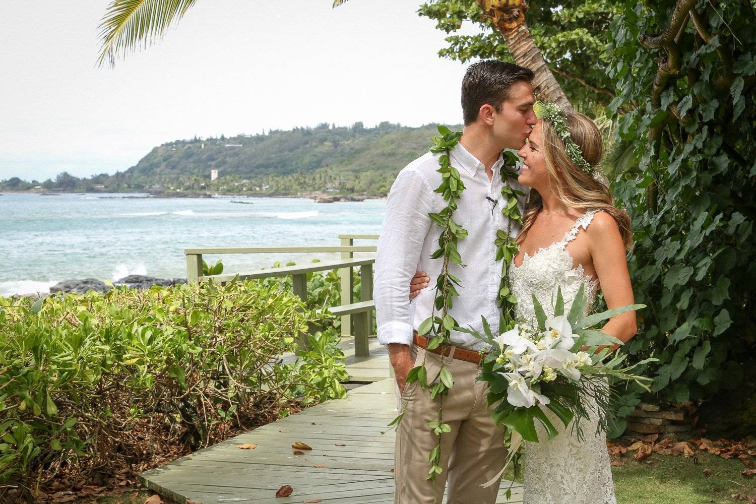 Свадьба в гавайском стиле: декор, наряды и меню