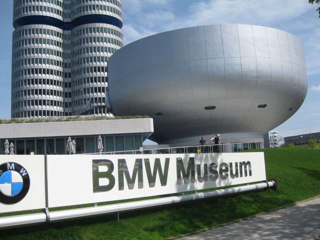 Музей bmw: автомобильная гордость германии