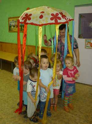 Подвижные игры на осеннем празднике в детском саду. младшая группа