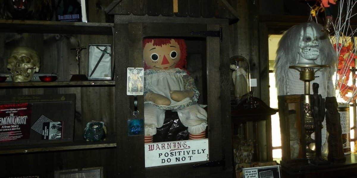 Могла ли мистическая кукла аннабель пропасть из музея, и как она выглядит на самом деле – последние новости, телешоу, досуг