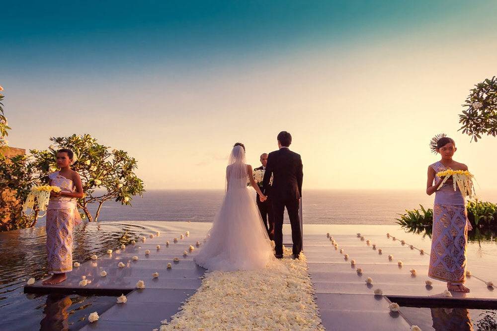 Свадьба за границей - официальная и символическая, 7 стран