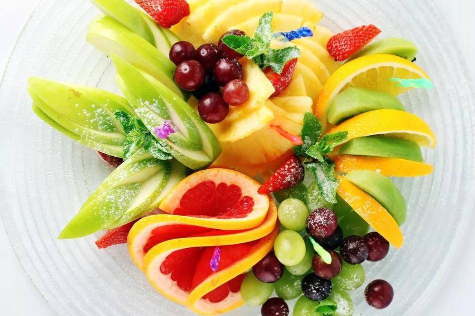 Красивая фруктовая нарезка из фруктов разных видов фото, фруктовый карвинг фото идеи