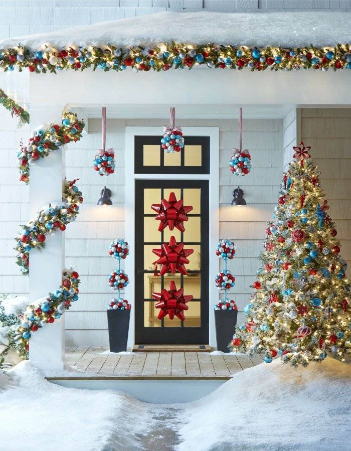 Декор входной двери на новый год — 10 забавных идей