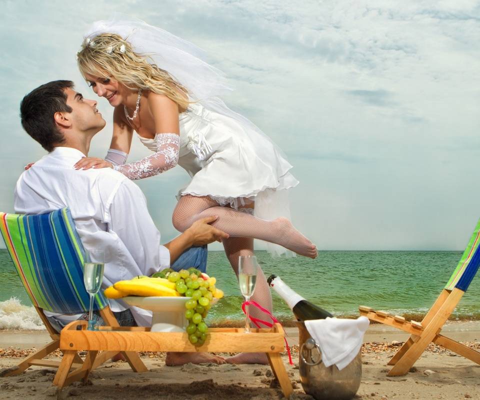 Солнечная свадьба летом: особенности проведения торжества