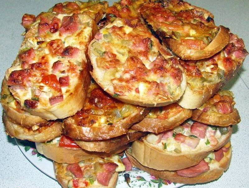 Горячие бутерброды на сковороде: 5 простых и вкусных рецептов — kushaisovkusom.ru
