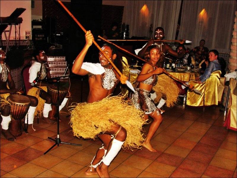 Вечеринка в стиле африканского сафари: приглашения и декор. африканская вечеринка для взрослых: полная хакуна матата
