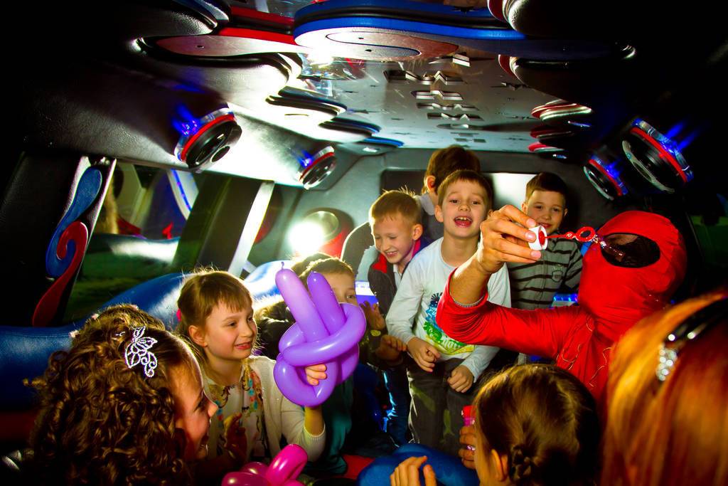 Лимузин на детский день рождения – лимузин для детей на день рождения в москве