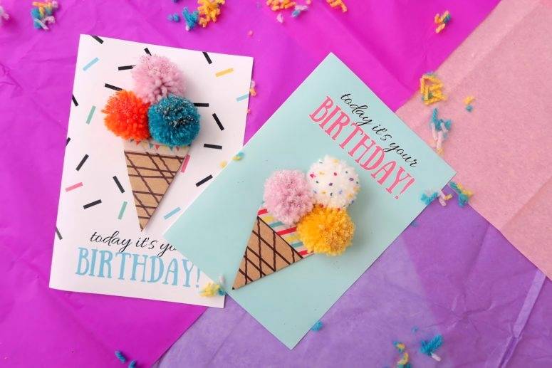 Как сделать своими руками открытку на день рождения?