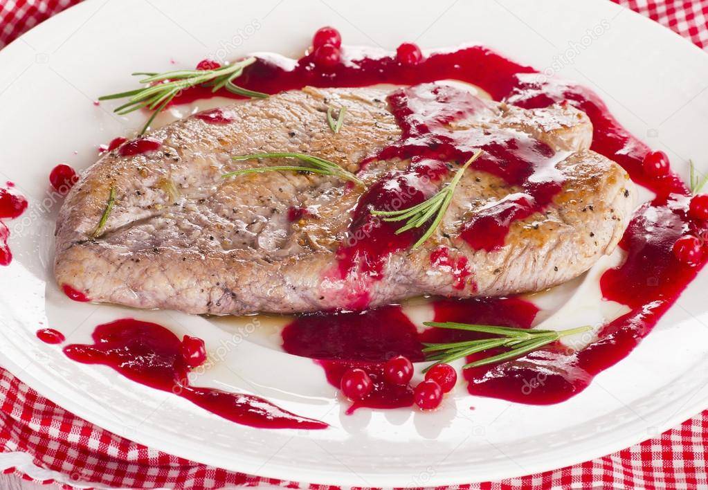 Клюквенный соус к мясу – 9 рецептов соуса к мясу и рыбе