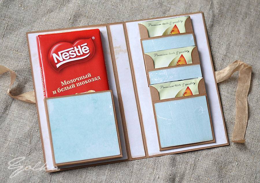 Как упаковать шоколадку в подарочную бумагу самостоятельно - handskill.ru